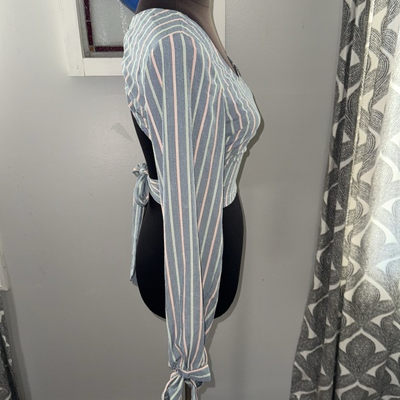 Fanco Open Back Long Sleeve Wrap Top - Picture 7 of 8